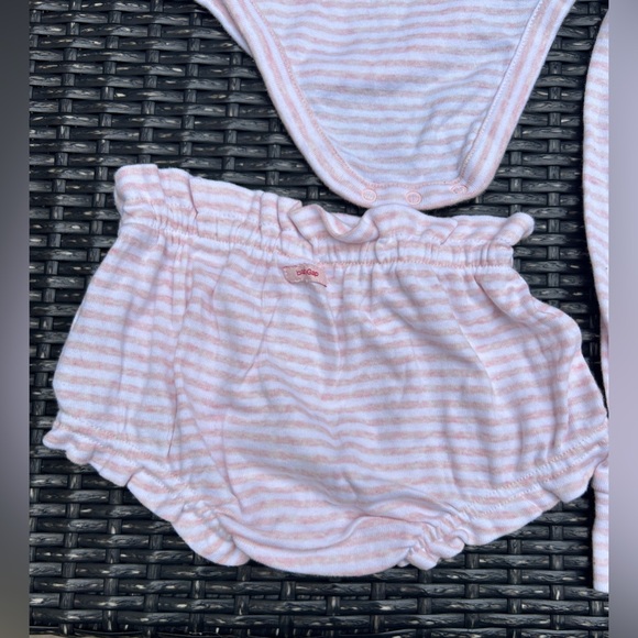 Baby gap first favorites 3-6 set - Picture 10 of 10
